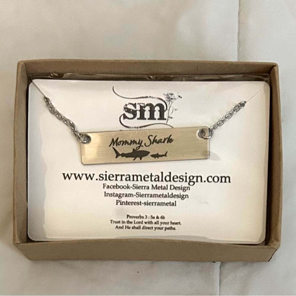Sierra Metal Design Necklace